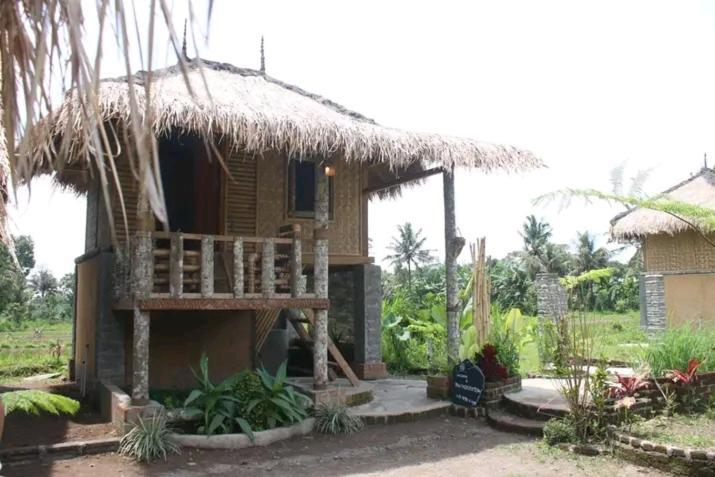 New Rinjani Homestay เตเตบาตู ภายนอก รูปภาพ