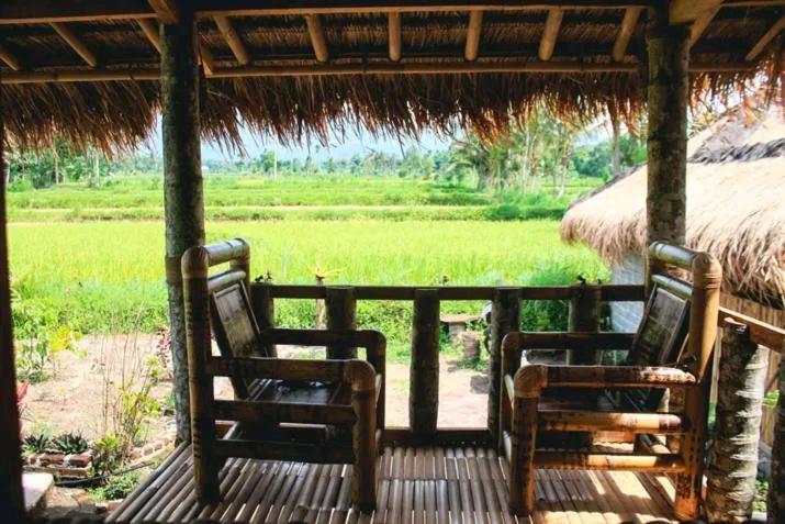 New Rinjani Homestay เตเตบาตู ภายนอก รูปภาพ