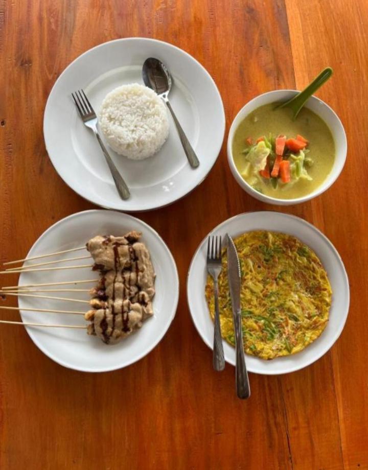 New Rinjani Homestay เตเตบาตู ภายนอก รูปภาพ